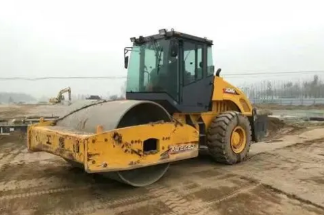 宣漢縣考一個(gè)壓路機(jī)操作證多少錢
